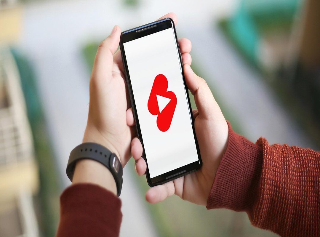 Who Is Mika Lafuente? The Creator Behind the Content